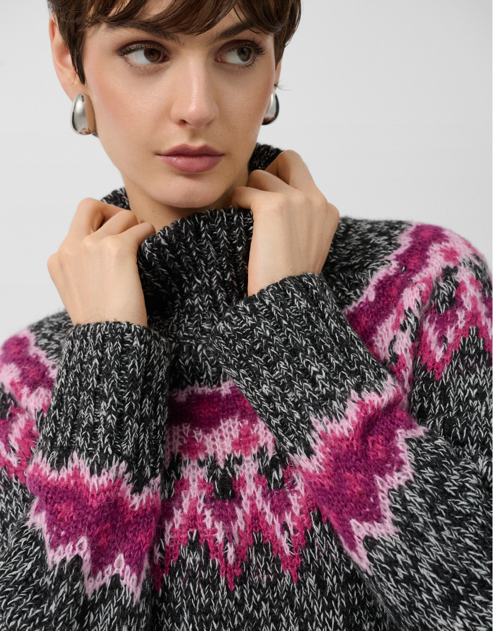 Grey high neck sweater with pink alpine design | Roberto Verino