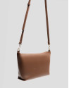 Megan Messenger camel leather shoulder bag | Roberto Verino