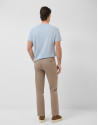 Pantalón chino tintado visón - Regalos - OI2025 | Roberto Verino