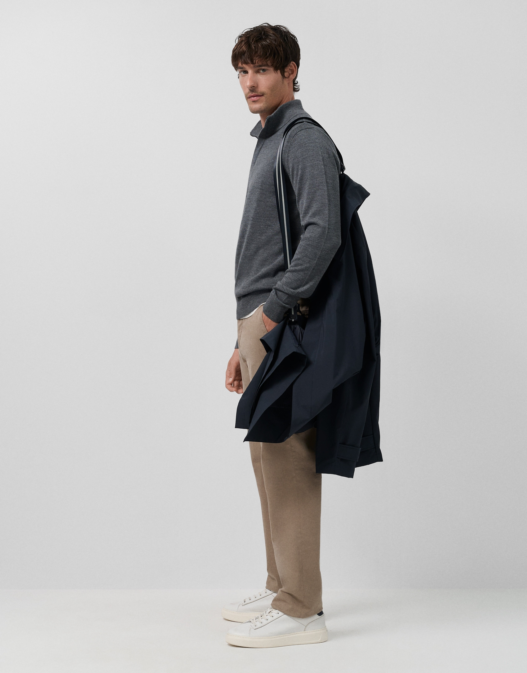 Gabardina con pechera desmontable marino | Roberto Verino