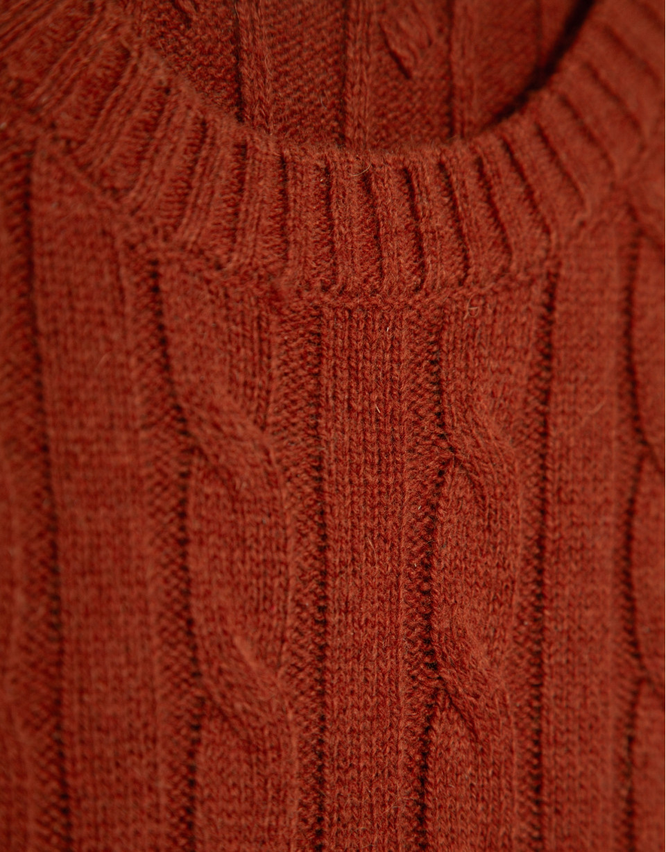 Burnt orange cable knit sweater - Man - AW2025 | Roberto Verino