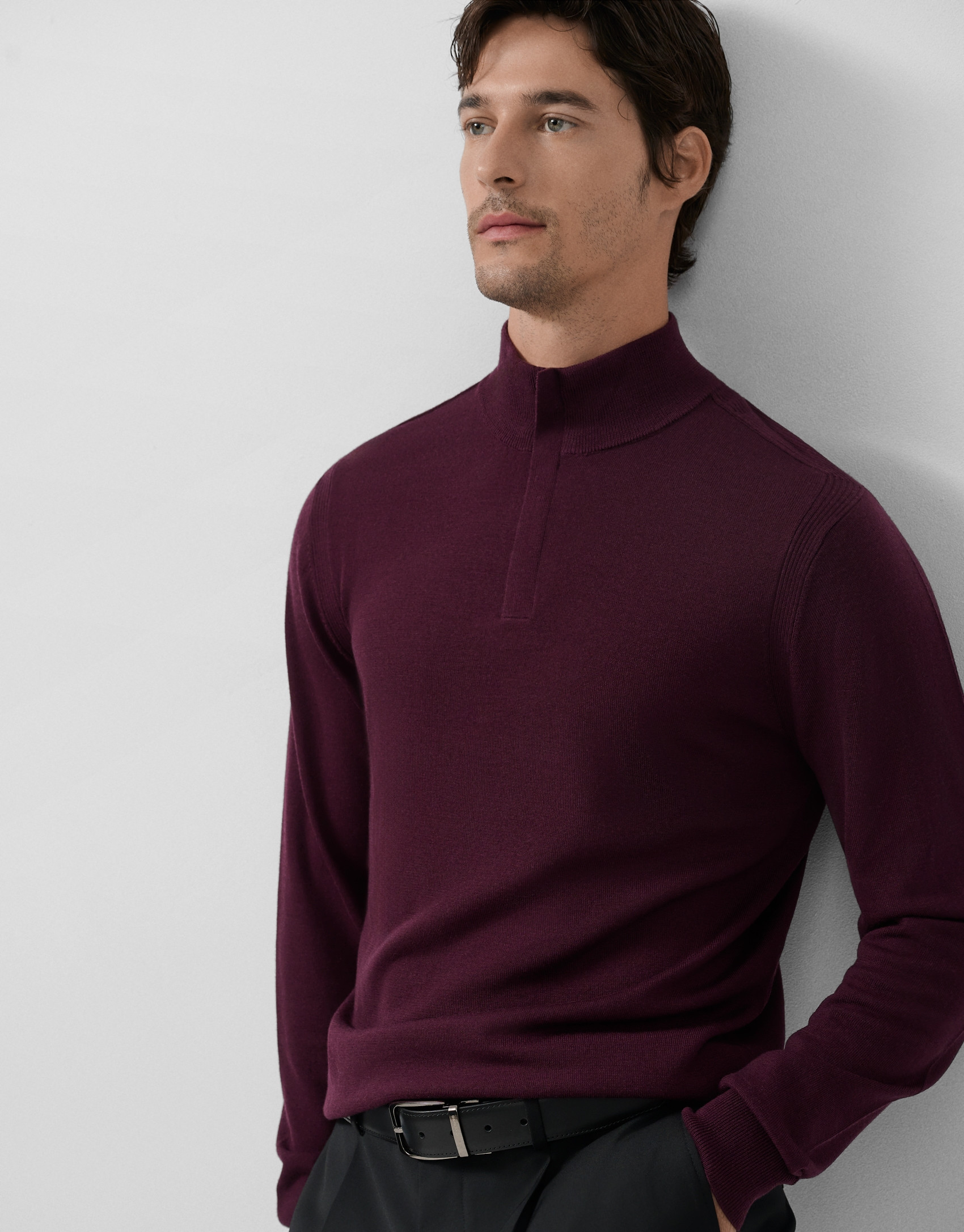 Plum wool zip-neck sweater - Man - AW2025 | Roberto Verino