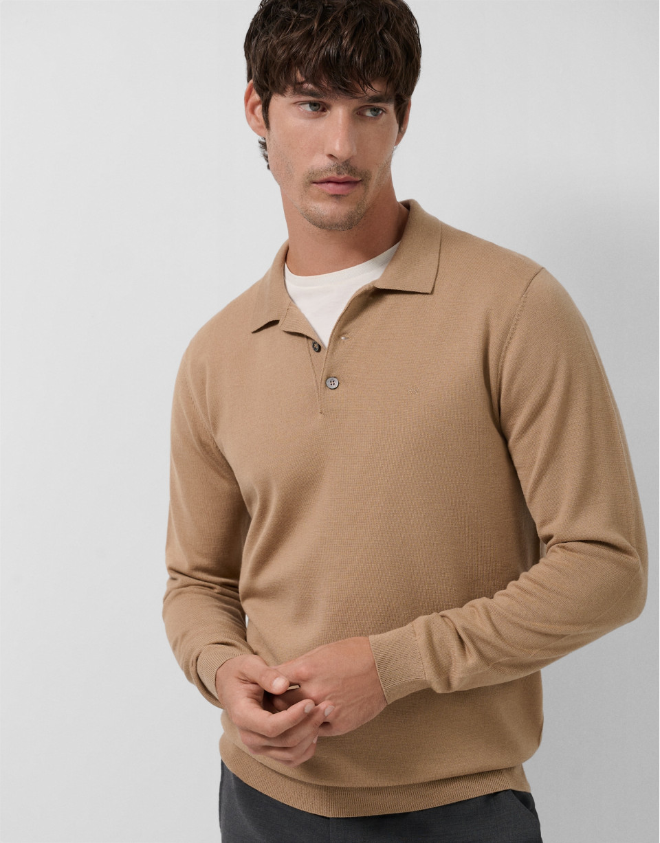 Jersey cuello tipo polo tricotado camel | Roberto Verino