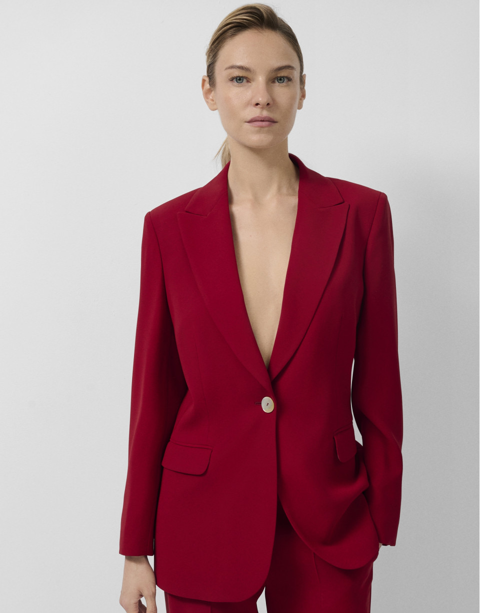 Red crepe one-button blazer - PREVIEW AW25 | Roberto Verino