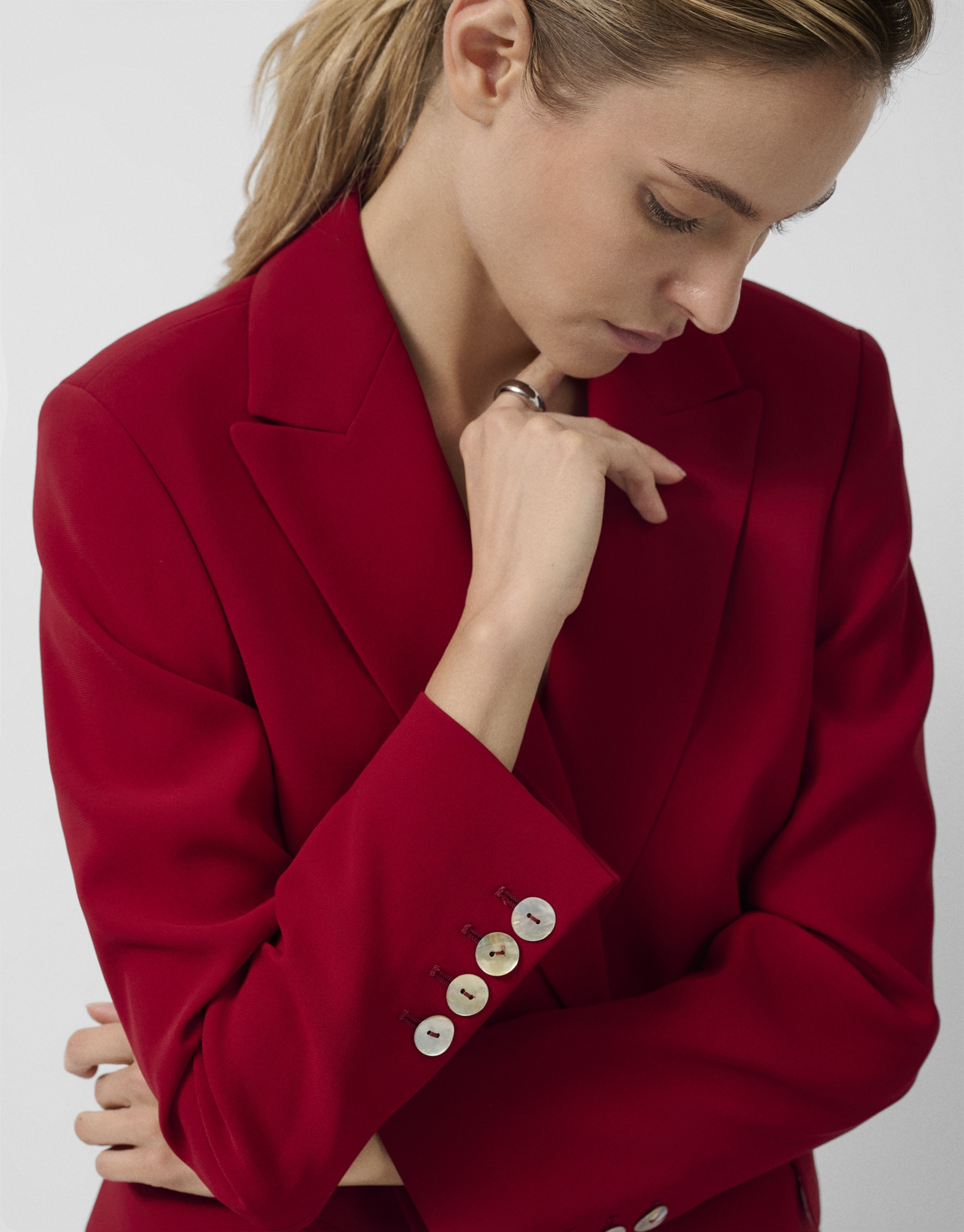 Blazer de un botón crepé rojo - AVANCE OI25 | Roberto Verino
