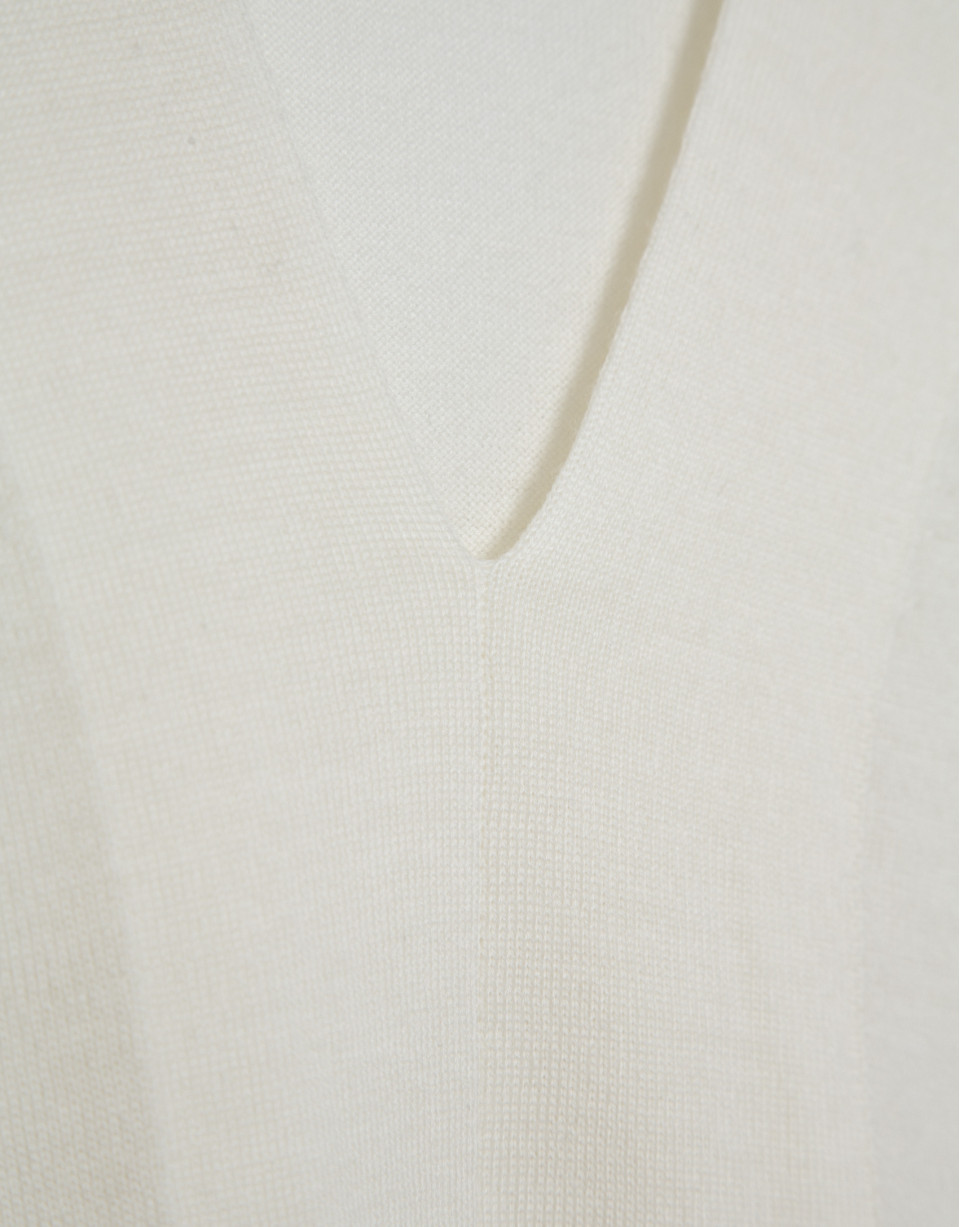 Ecru fine gauge wool V-neck sweater - Woman | Roberto Verino