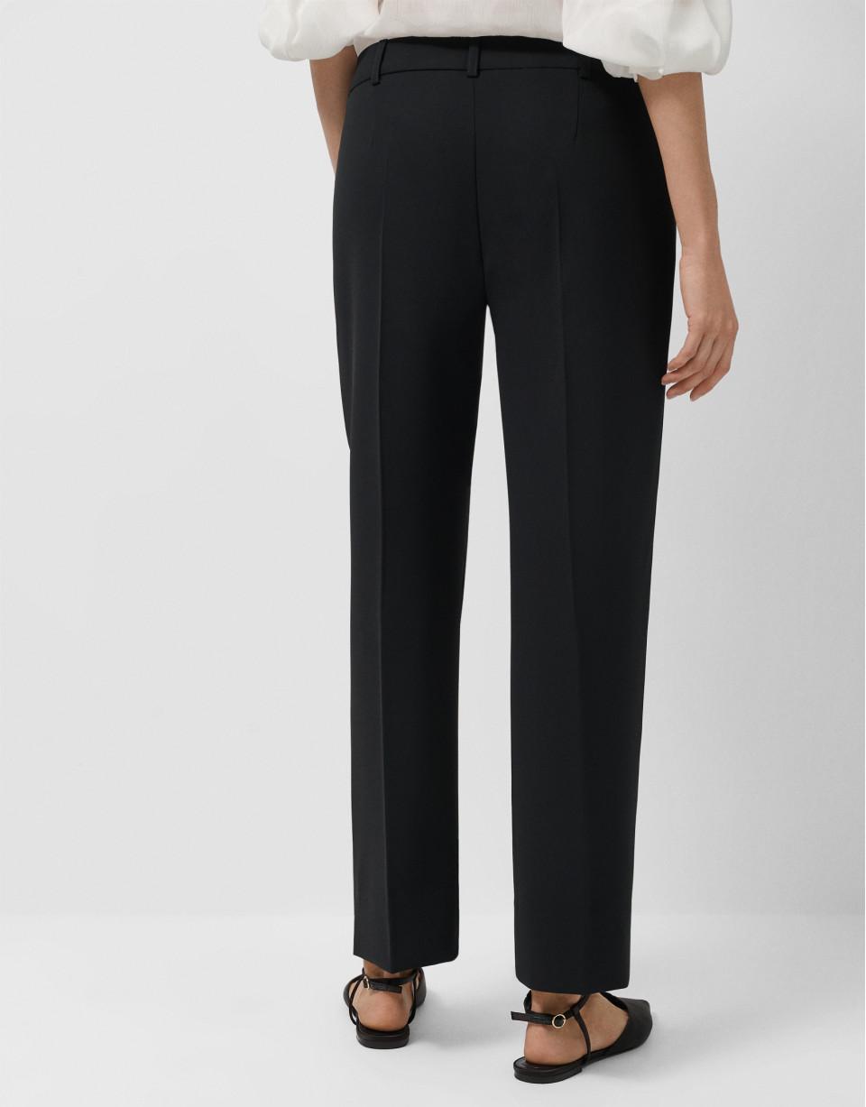 Black crepe straight pants - Woman - AW2025 | Roberto Verino