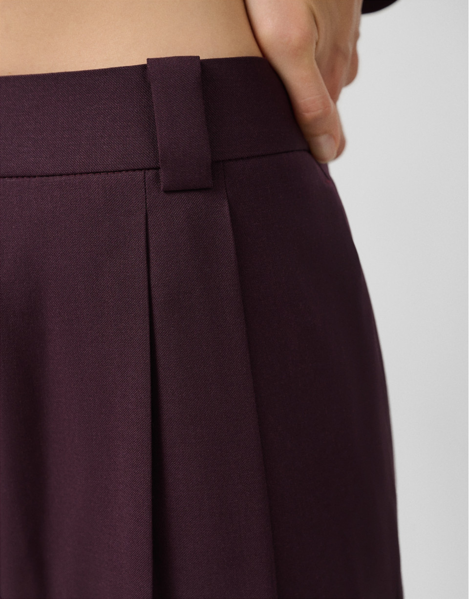 Men's cut pleated trousers in burgundy wool | Roberto Verino