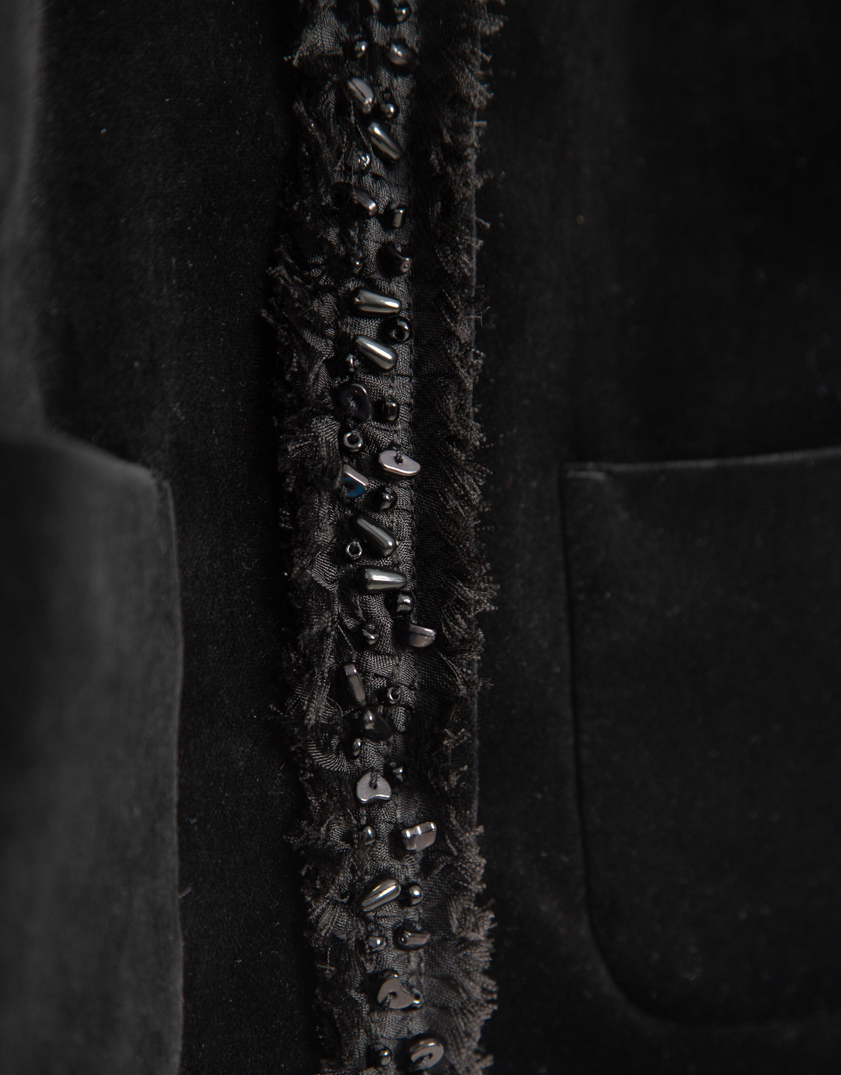 Chaqueta corta terciopelo negro - AVANCE OI25 | Roberto Verino