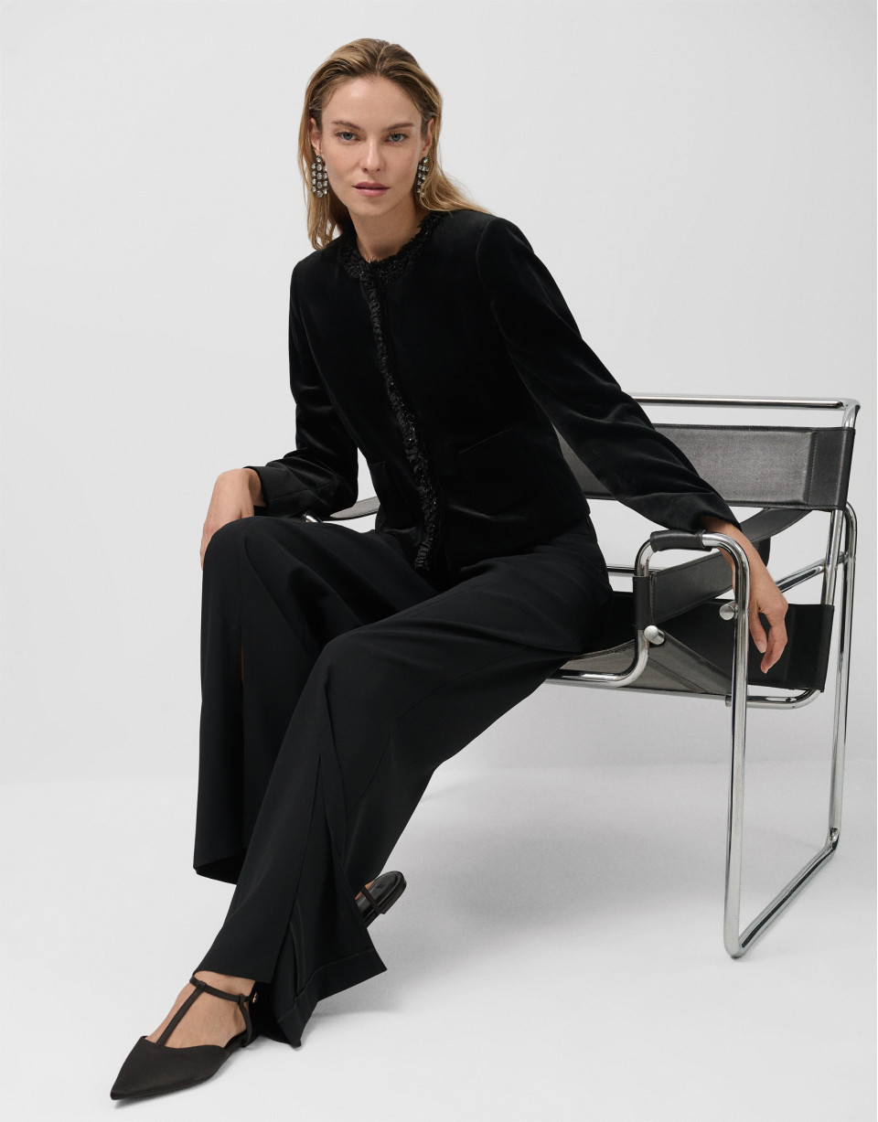 Chaqueta corta terciopelo negro - AVANCE OI25 | Roberto Verino