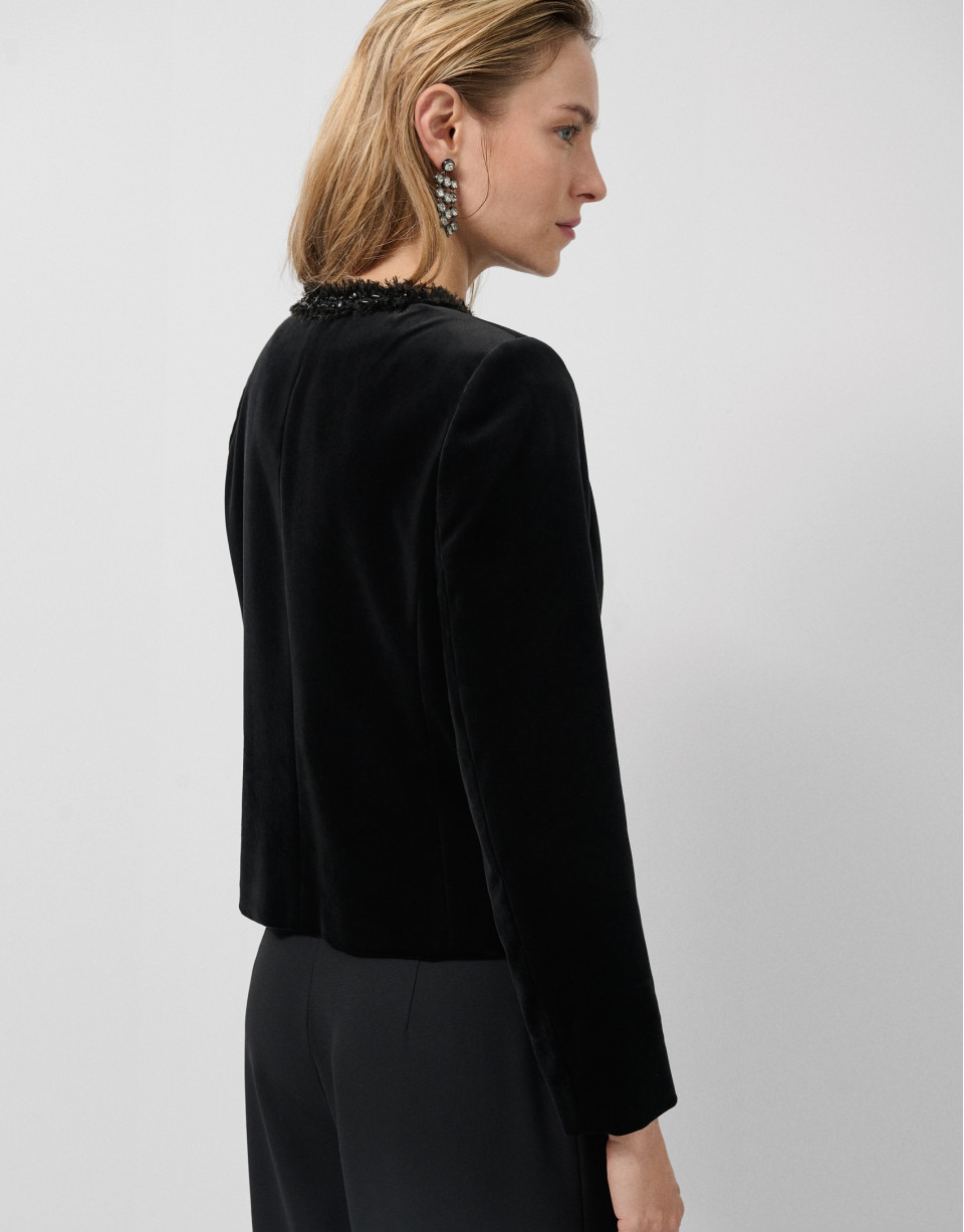 Chaqueta corta terciopelo negro - AVANCE OI25 | Roberto Verino