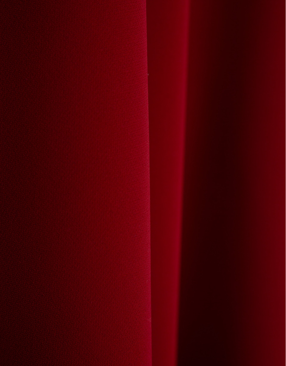 Vestido midi escote halter crepé rojo - Mujer | Roberto Verino