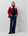 Red quilted short down jacket with fur collar | Roberto Verino