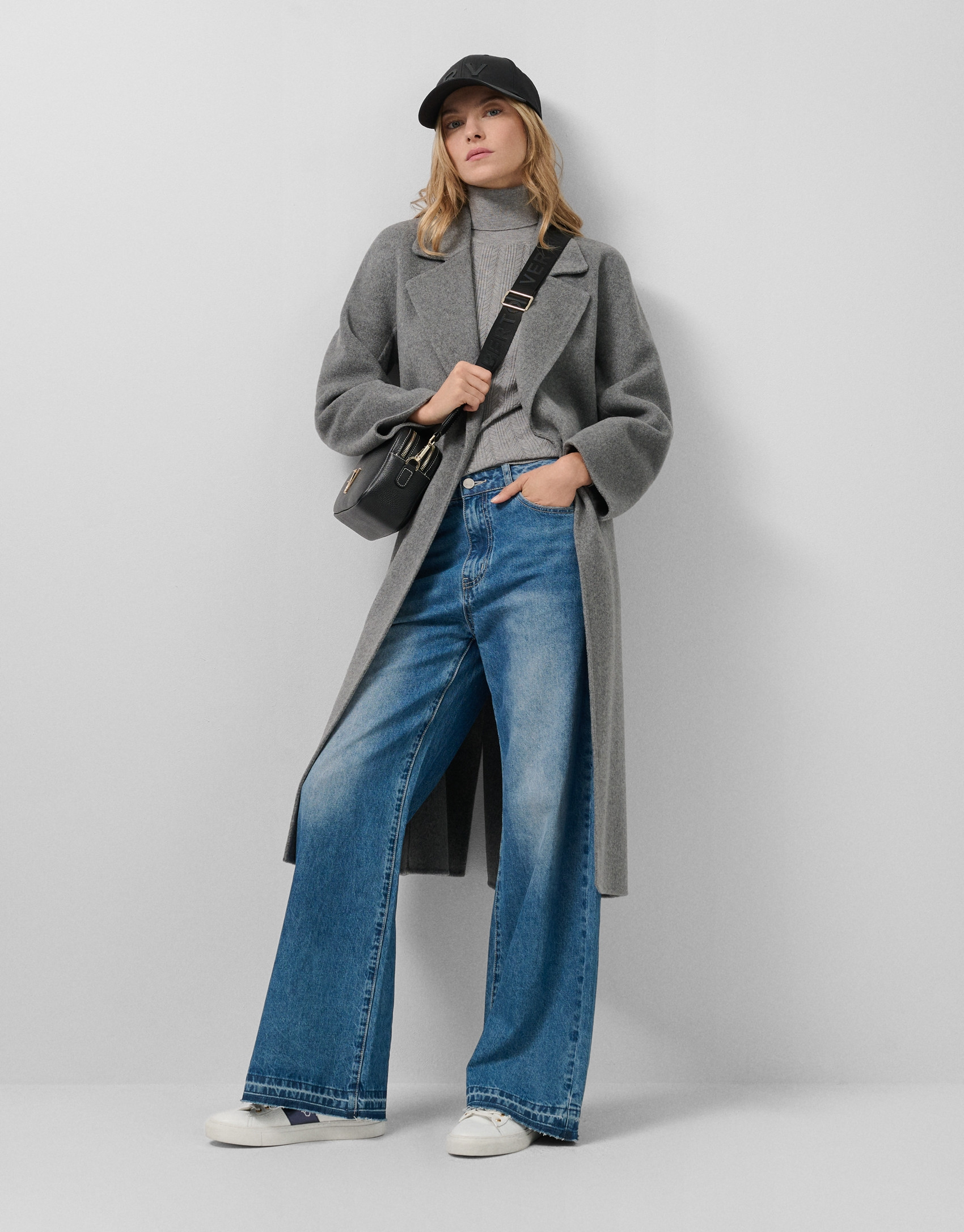 Abrigo largo oversize doble faz gris claro | Roberto Verino