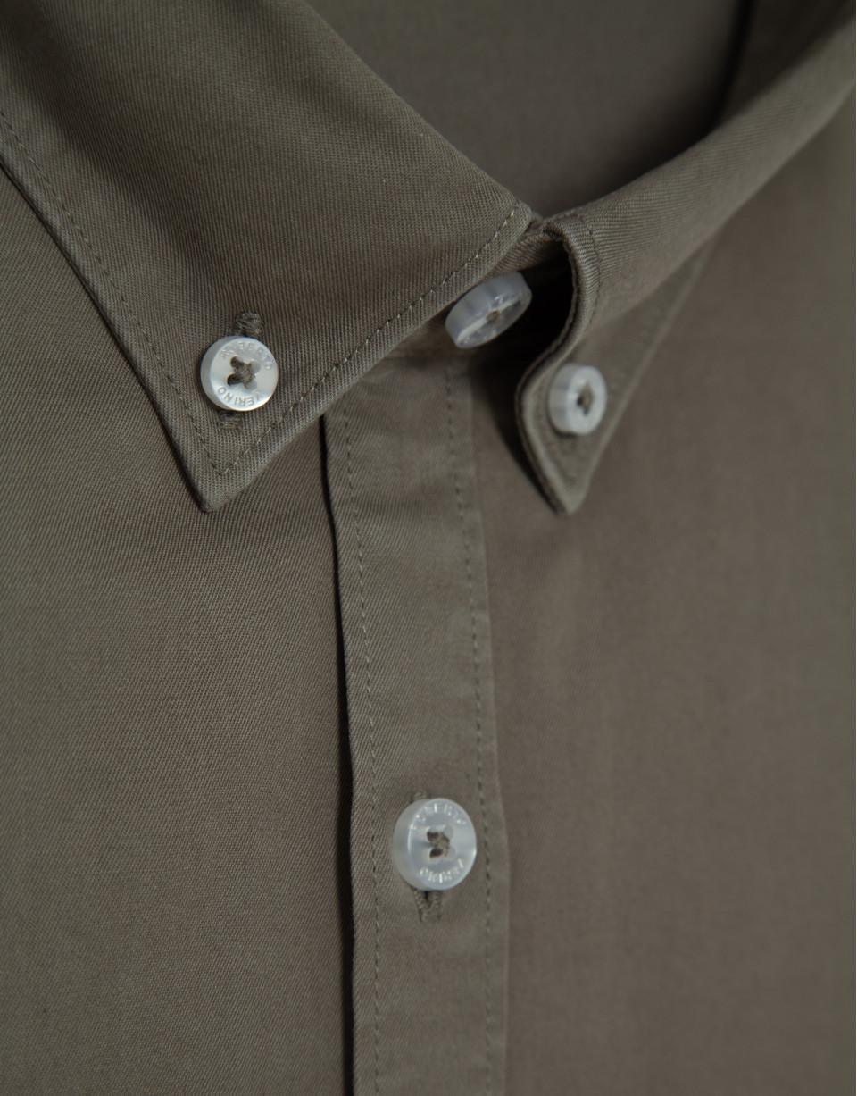 Camisa sport regular tintada caqui - Hombre | Roberto Verino