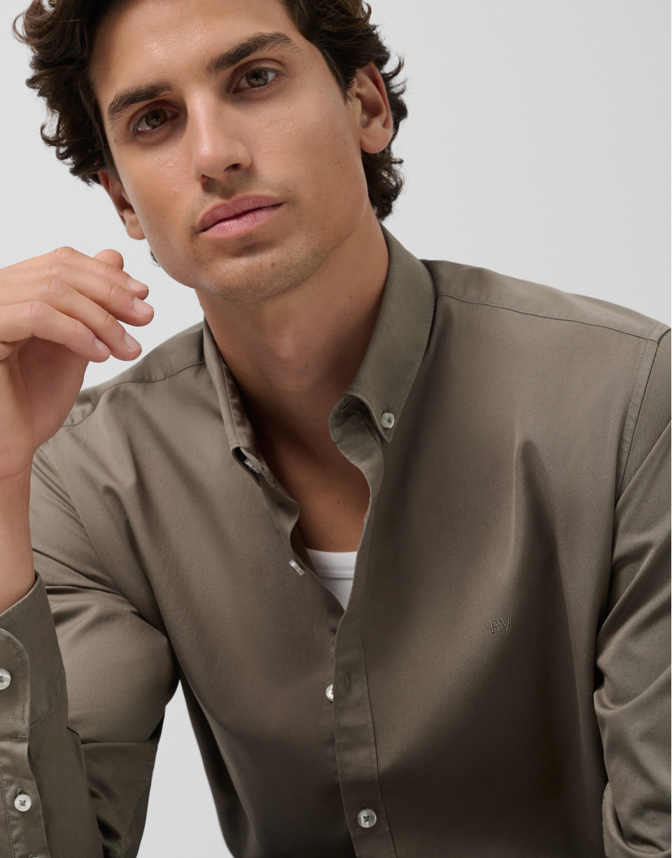 Camisa sport regular tintada caqui - Hombre | Roberto Verino