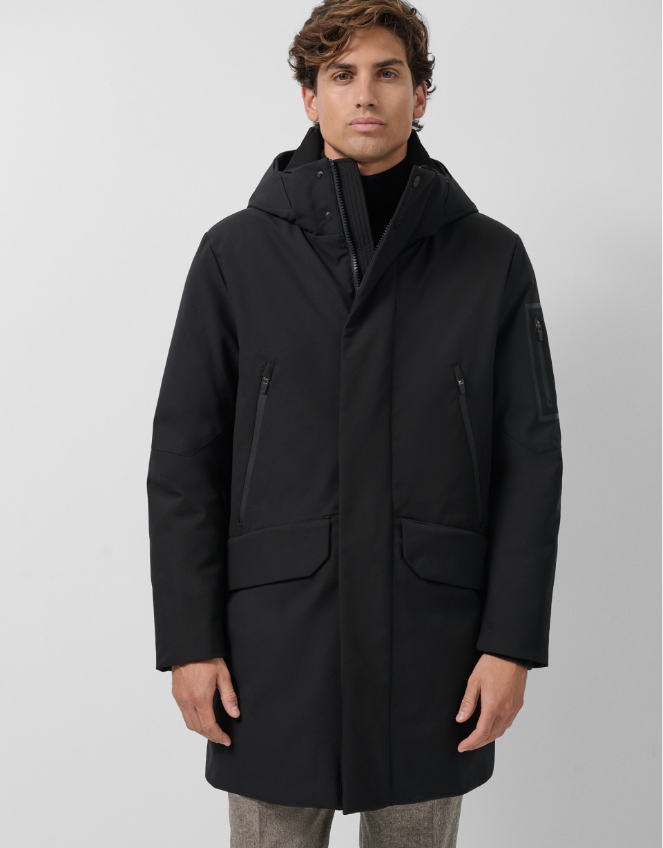 Trench largo técnico acolchado color negro | Roberto Verino