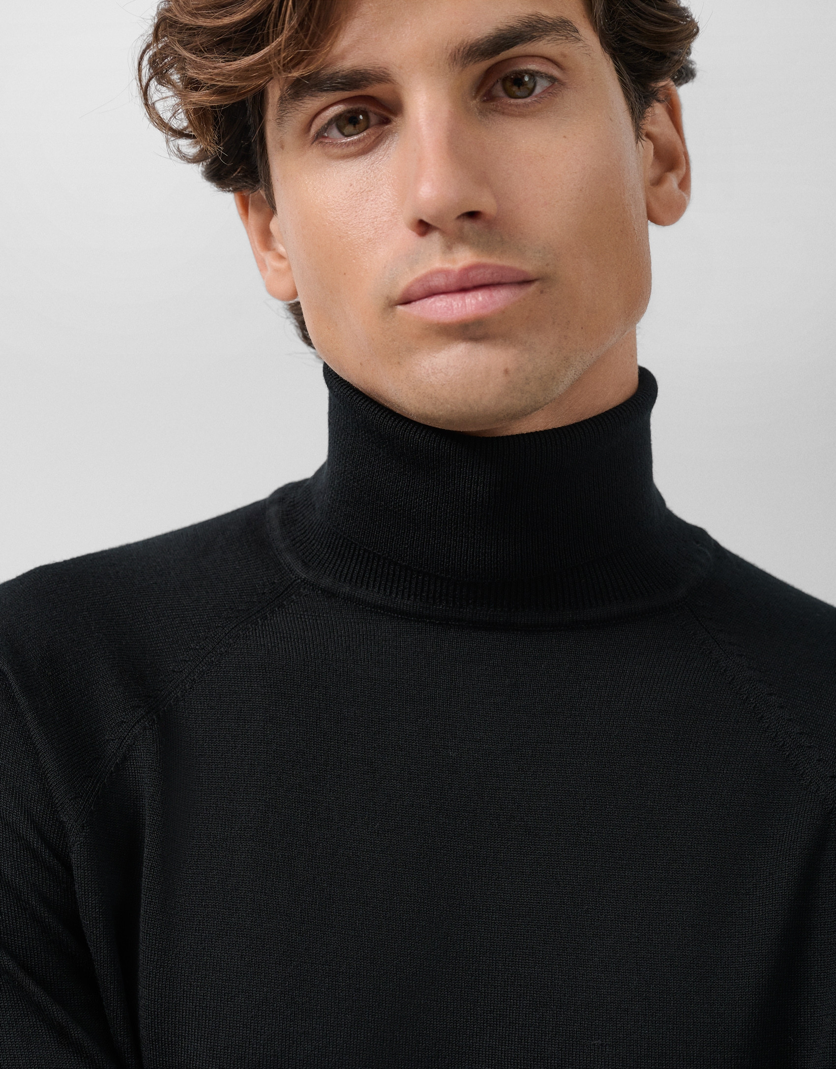Jersey cuello cisne lana negro - Hombre | Roberto Verino