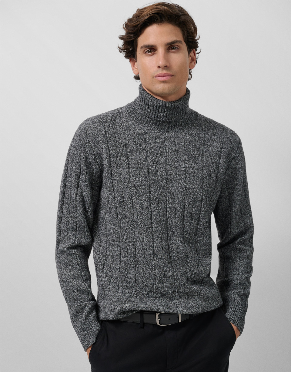 Jersey cuello alto trabajado color gris ... | Roberto Verino