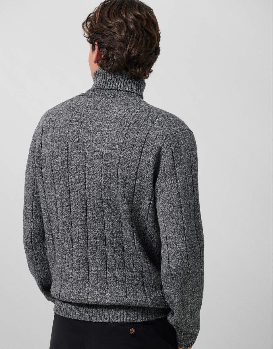Jersey cuello alto trabajado color gris ... | Roberto Verino
