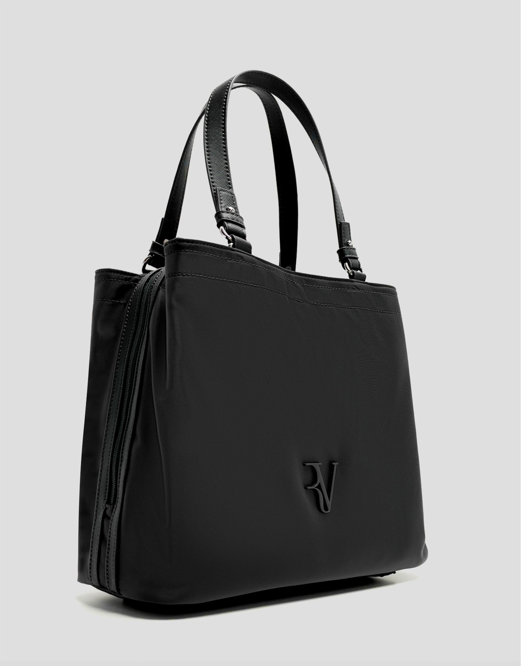 Bolso de mano Hobo Violeta M nailon negro | Roberto Verino