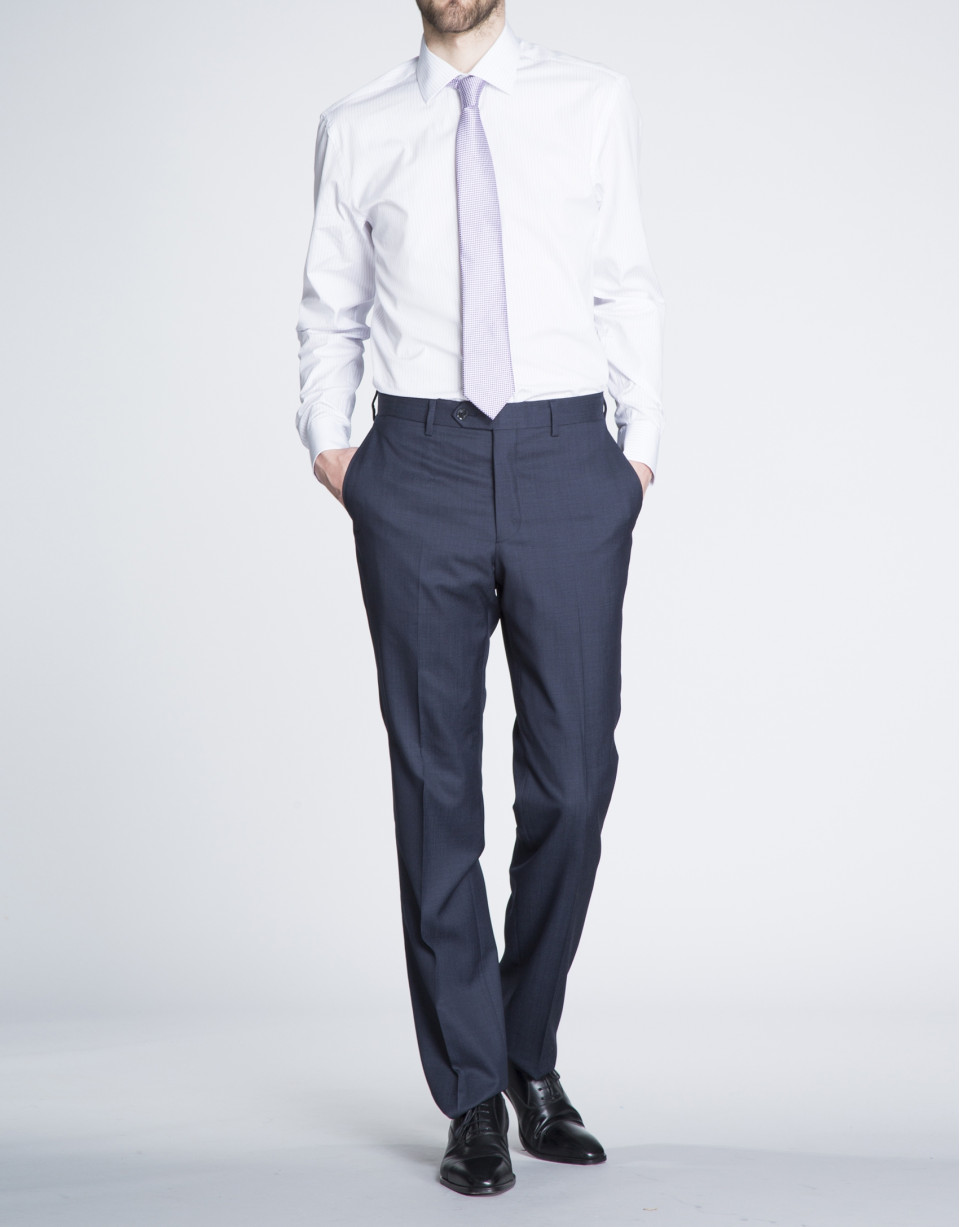 Traje azul liso