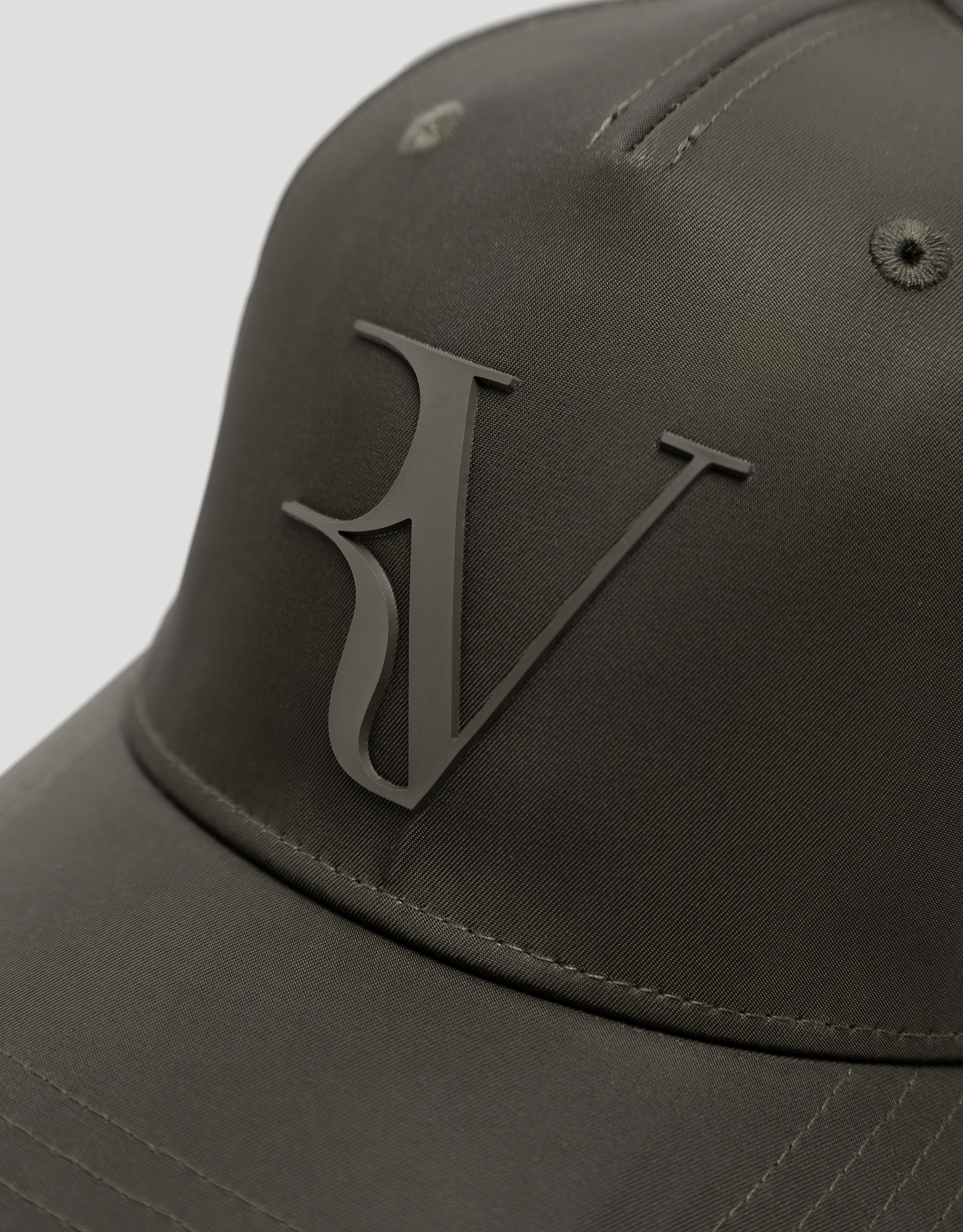 Green nylon visor with embossed logo - Gifts | Roberto Verino
