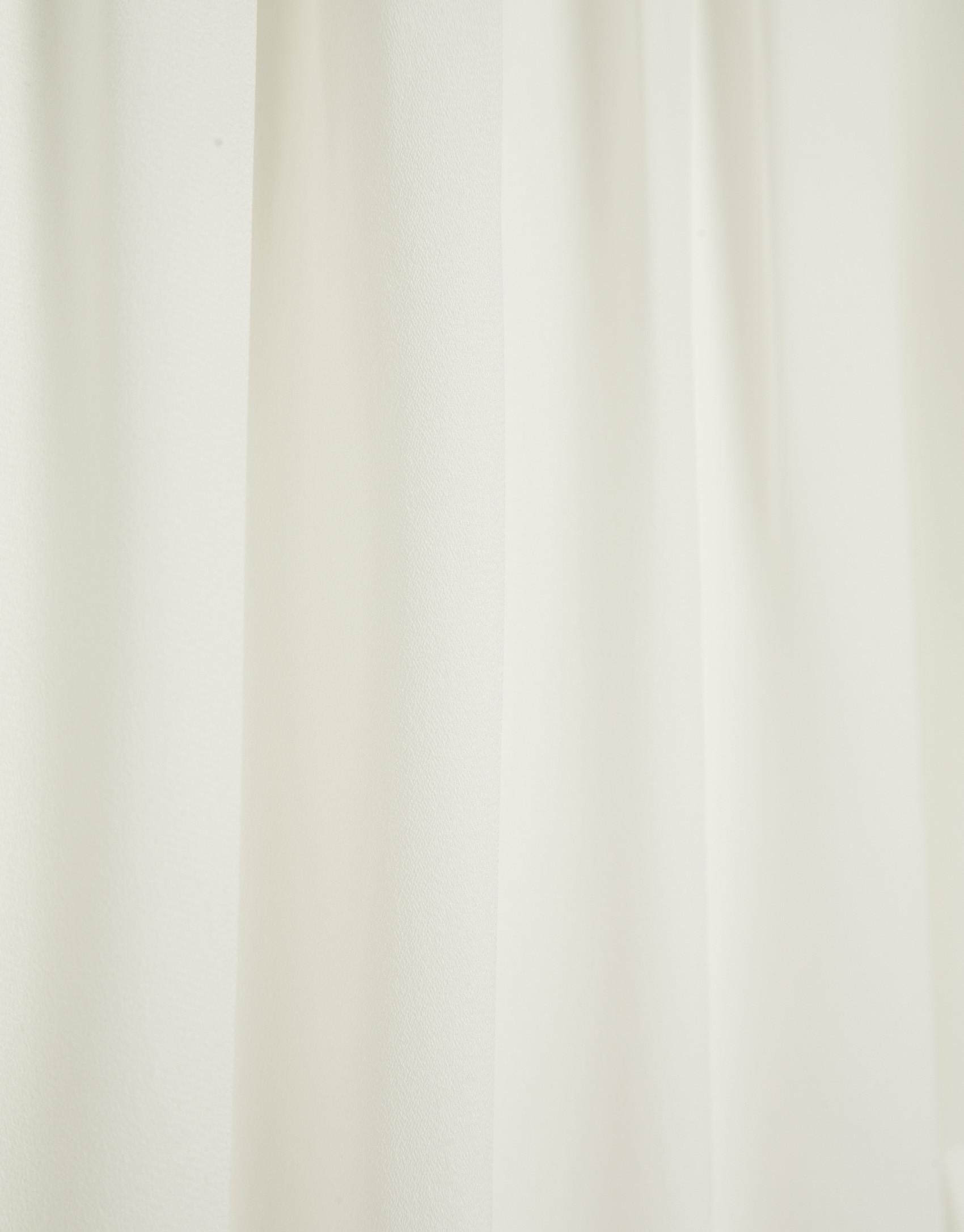 Long-sleeved puffed blouse in ecru crepe | Roberto Verino