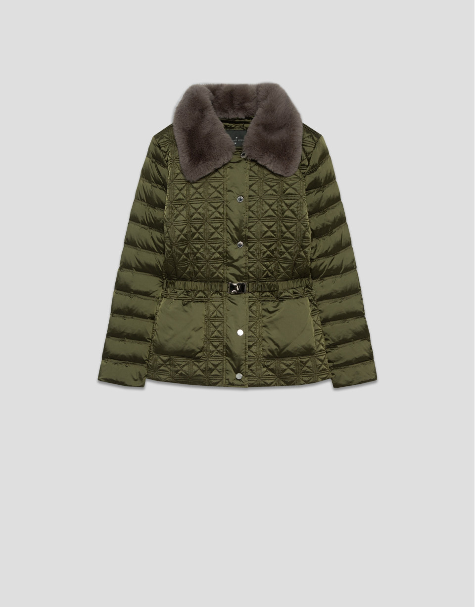 Short green quilted down jacket with fur collar | Roberto Verino