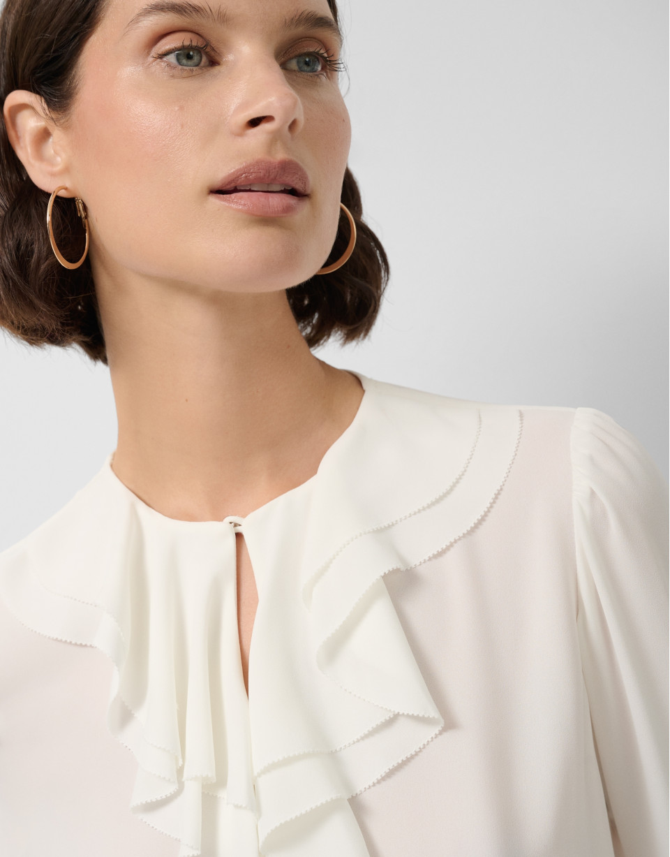 Blusa manga larga crudo con volante - Mujer | Roberto Verino
