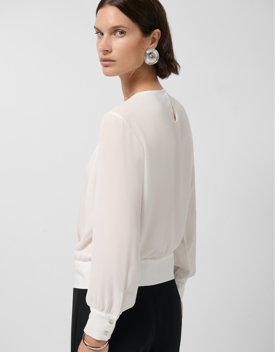 Long-sleeved puffed blouse in ecru crepe | Roberto Verino
