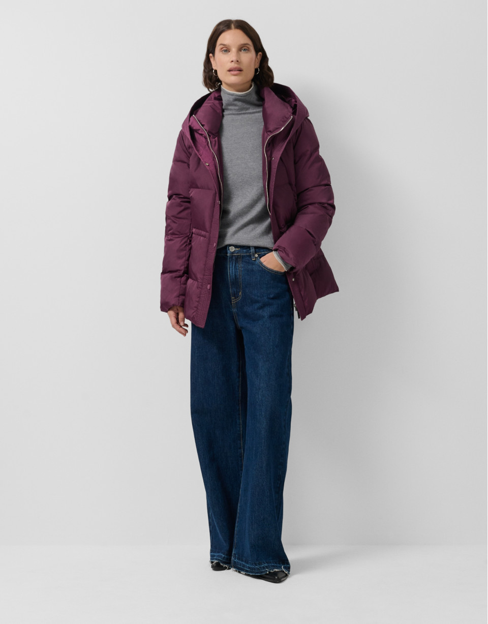 Aubergine short down jacket with hood - Woman | Roberto Verino