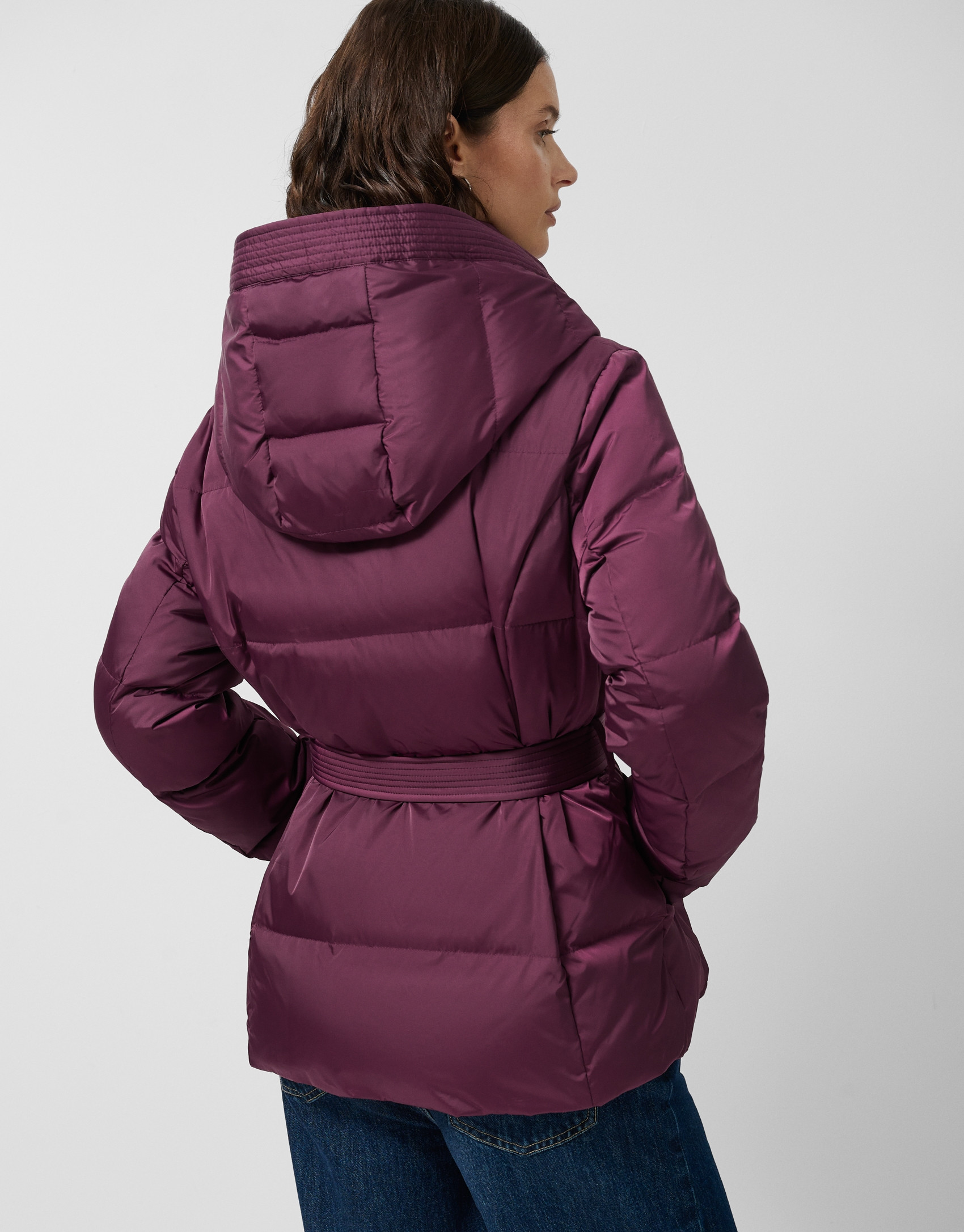 Aubergine short down jacket with hood - Woman | Roberto Verino