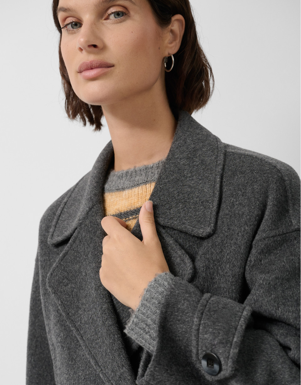 Three-quarter double-sided black ... | Roberto Verino