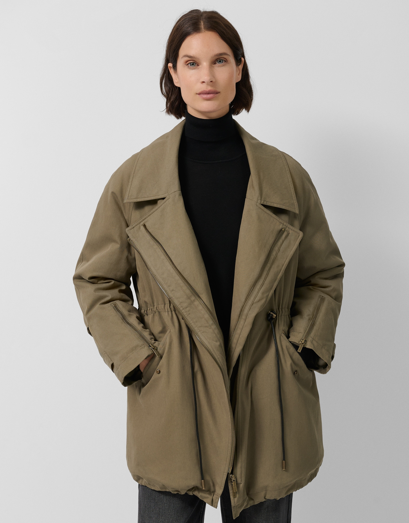 Long green hunting cotton jacket with quilted... | Roberto Verino
