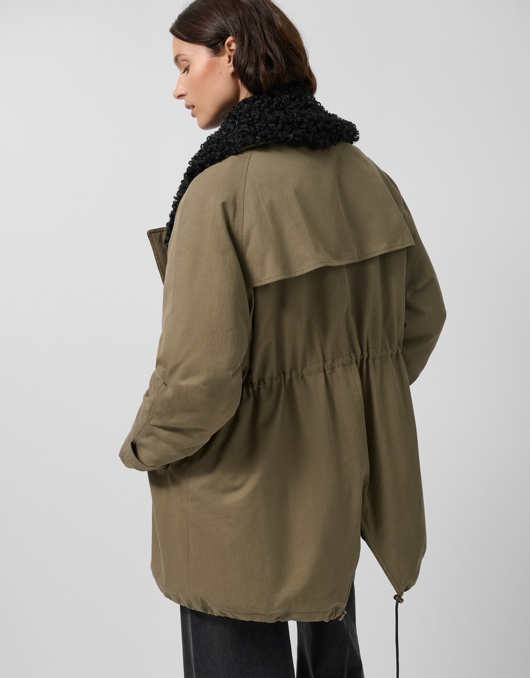 Long green hunting cotton jacket with quilted... | Roberto Verino