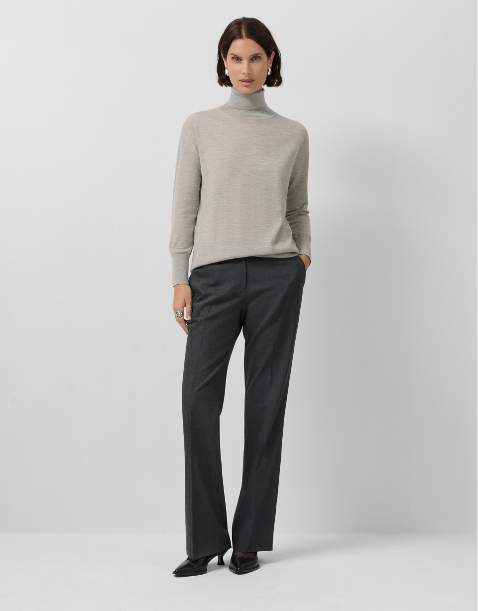 Jersey cuello cisne en punto fino de lana gris | Roberto Verino