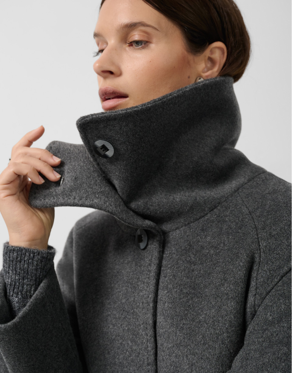 Long coat with a wraparound collar and grey wool | Roberto Verino