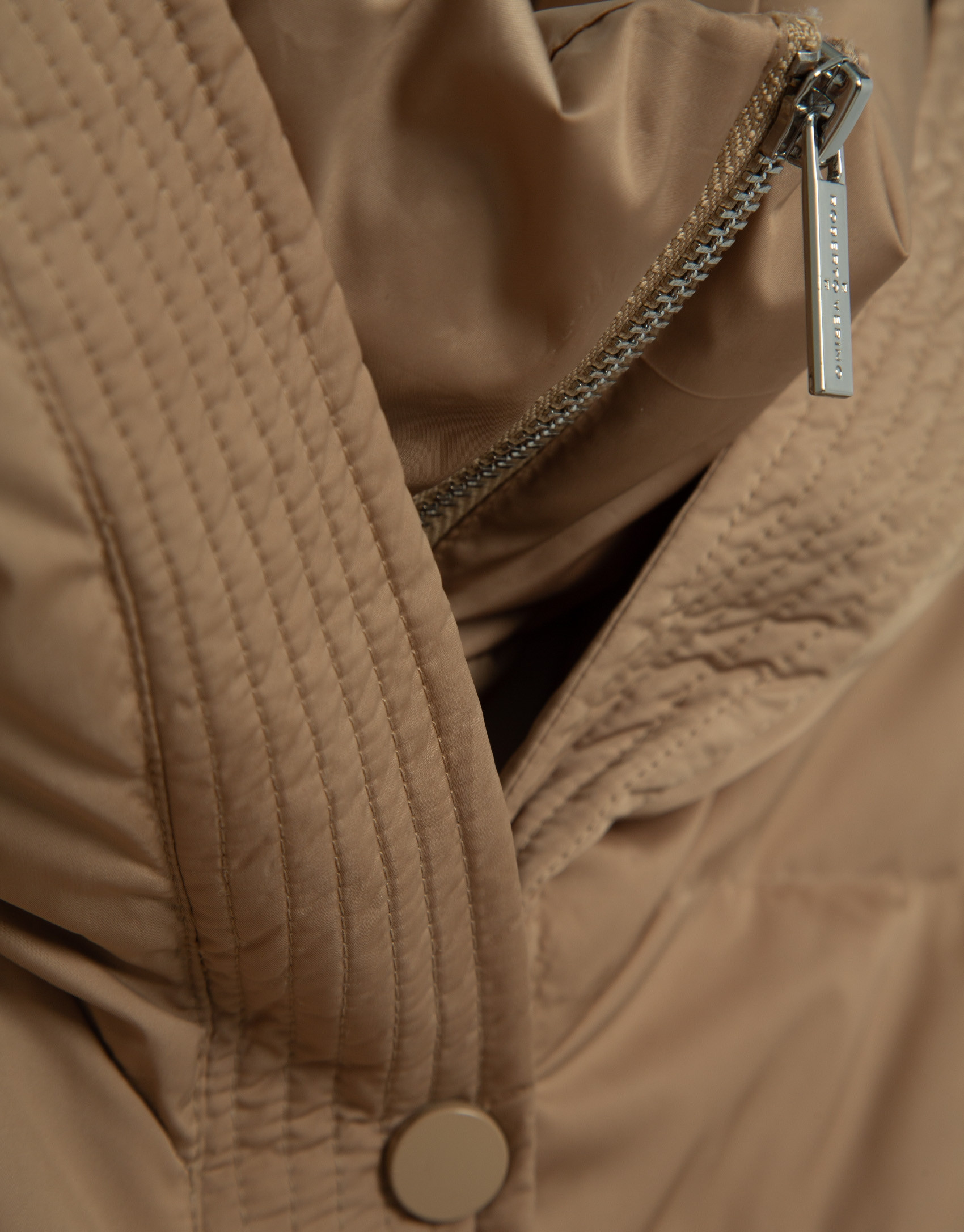 Camel short down jacket with hood - Woman | Roberto Verino