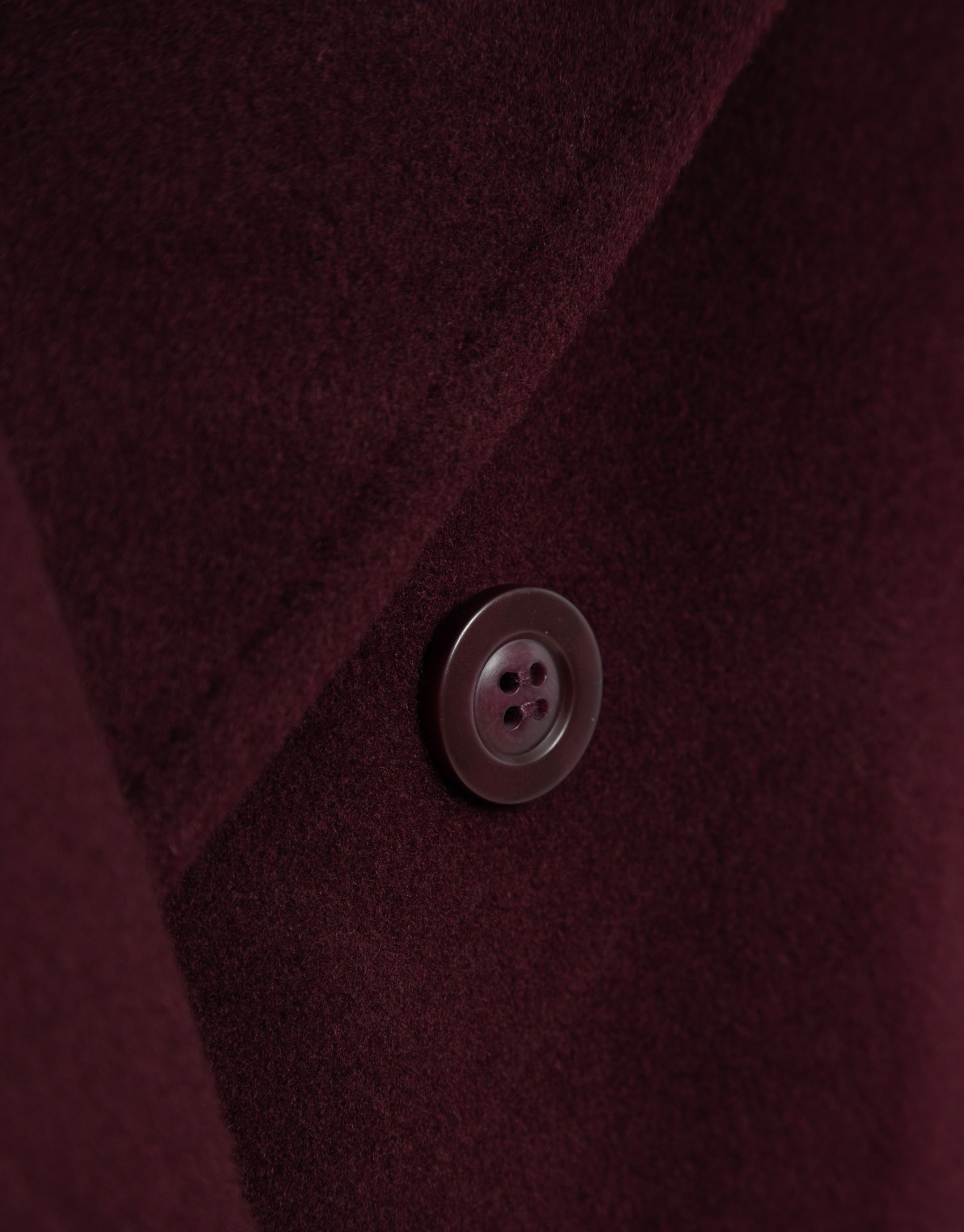 Long aubergine-coloured double-breasted coat | Roberto Verino