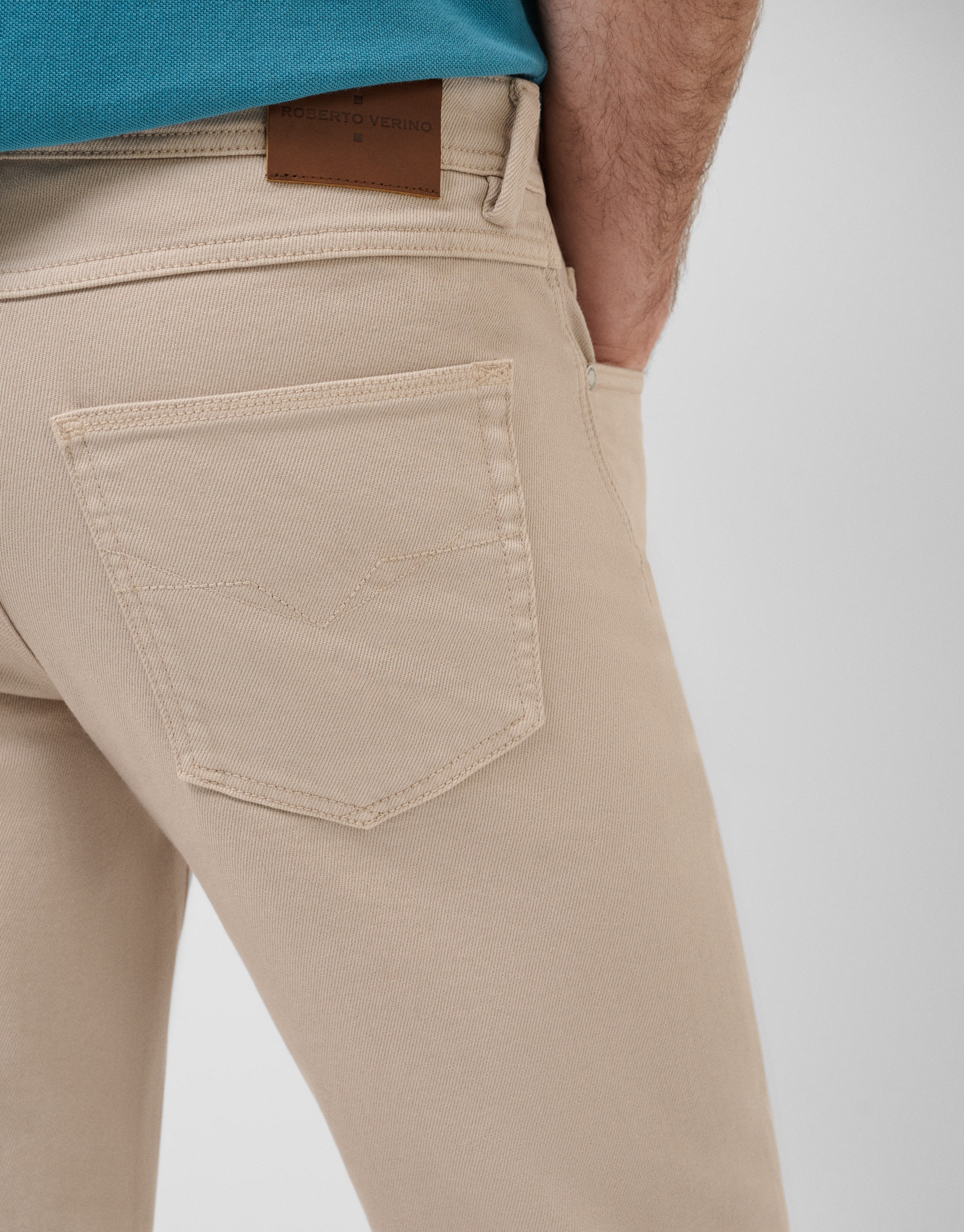 Beige dyed twill five-pocket trousers - Man | Roberto Verino