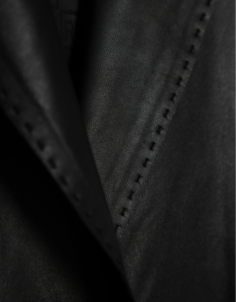 One-button black napa blazer - Woman - AW2025 | Roberto Verino