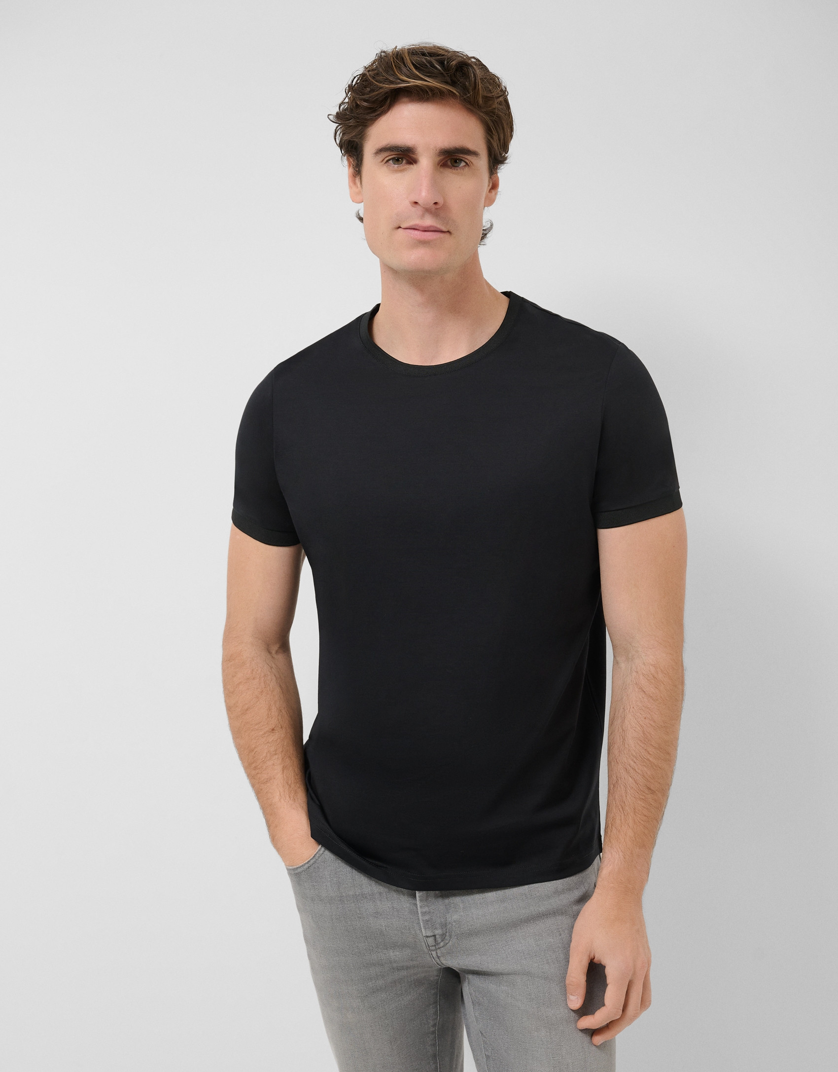 Camiseta mercerizada negro - Regalos - OI2025 | Roberto Verino