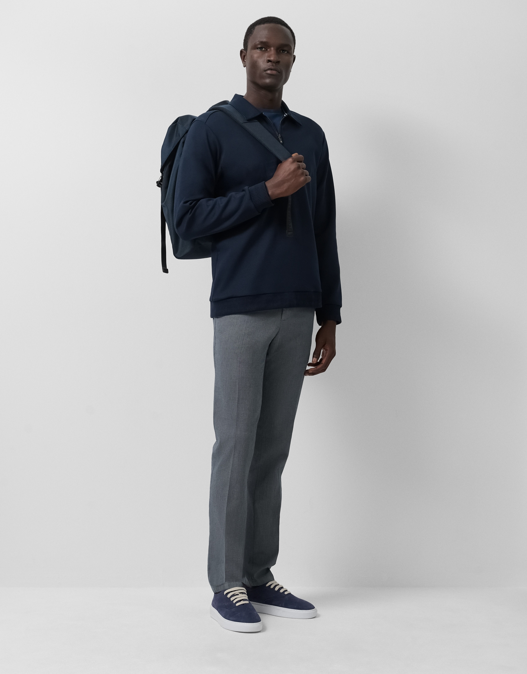 Navy sweatshirt with chest logo - Man - AW2025 | Roberto Verino