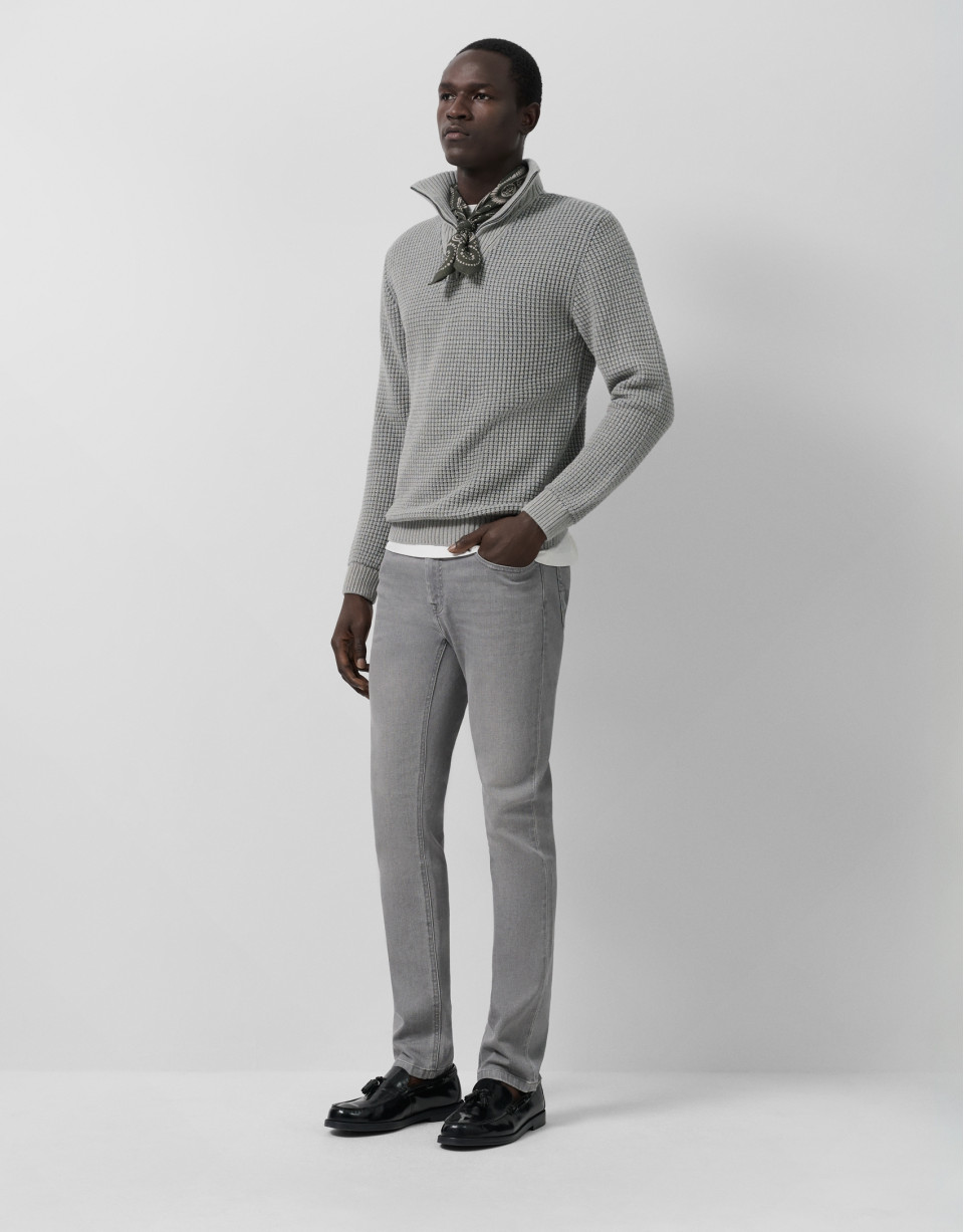 Grey wrap-neck sweater - Man - AW2025 | Roberto Verino