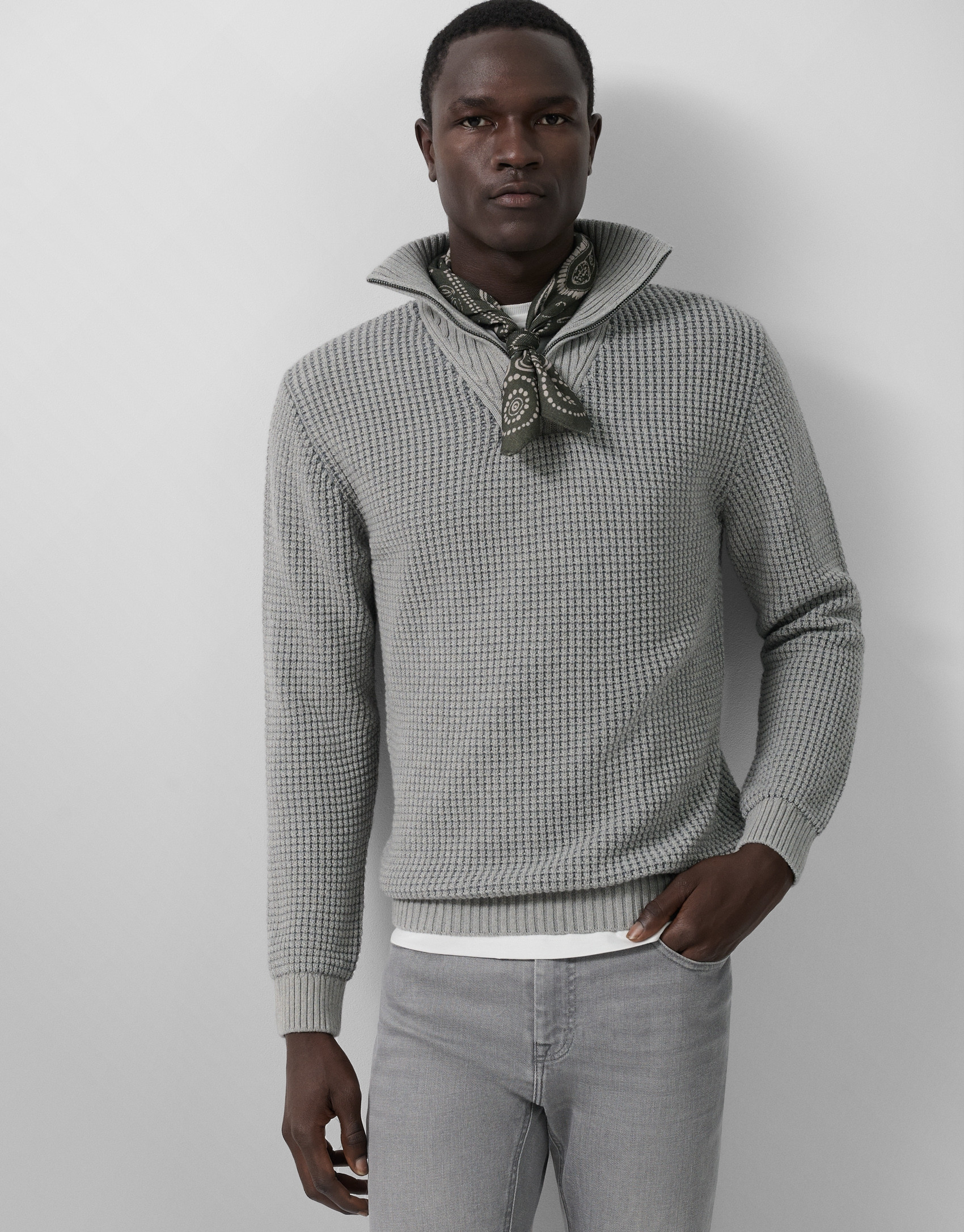 Grey wrap-neck sweater - Man - AW2025 | Roberto Verino
