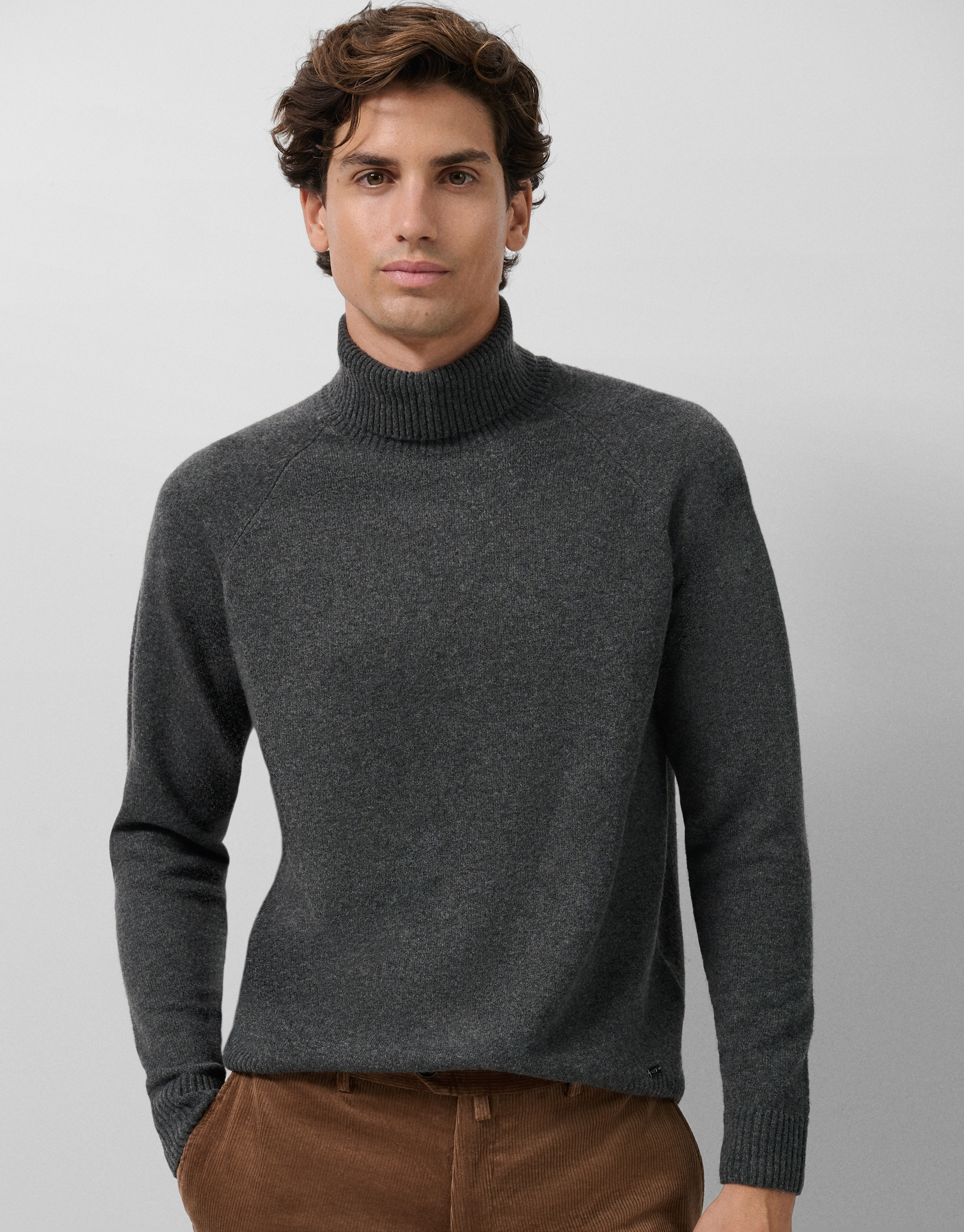 Jersey cuello cisne gris melange oscuro | Roberto Verino