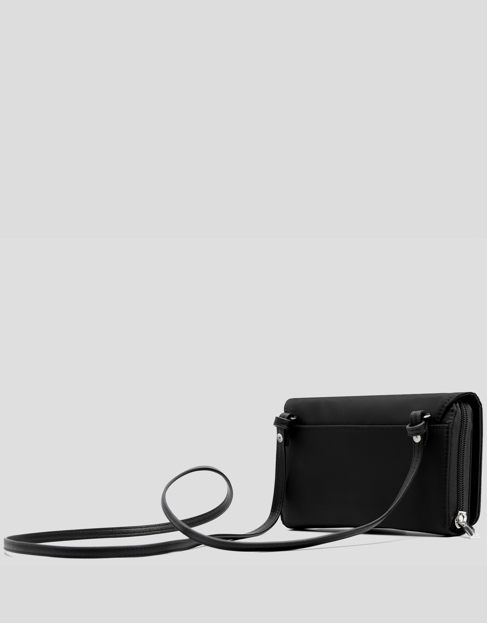 Violeta black nylon shoulder bag - Gifts | Roberto Verino