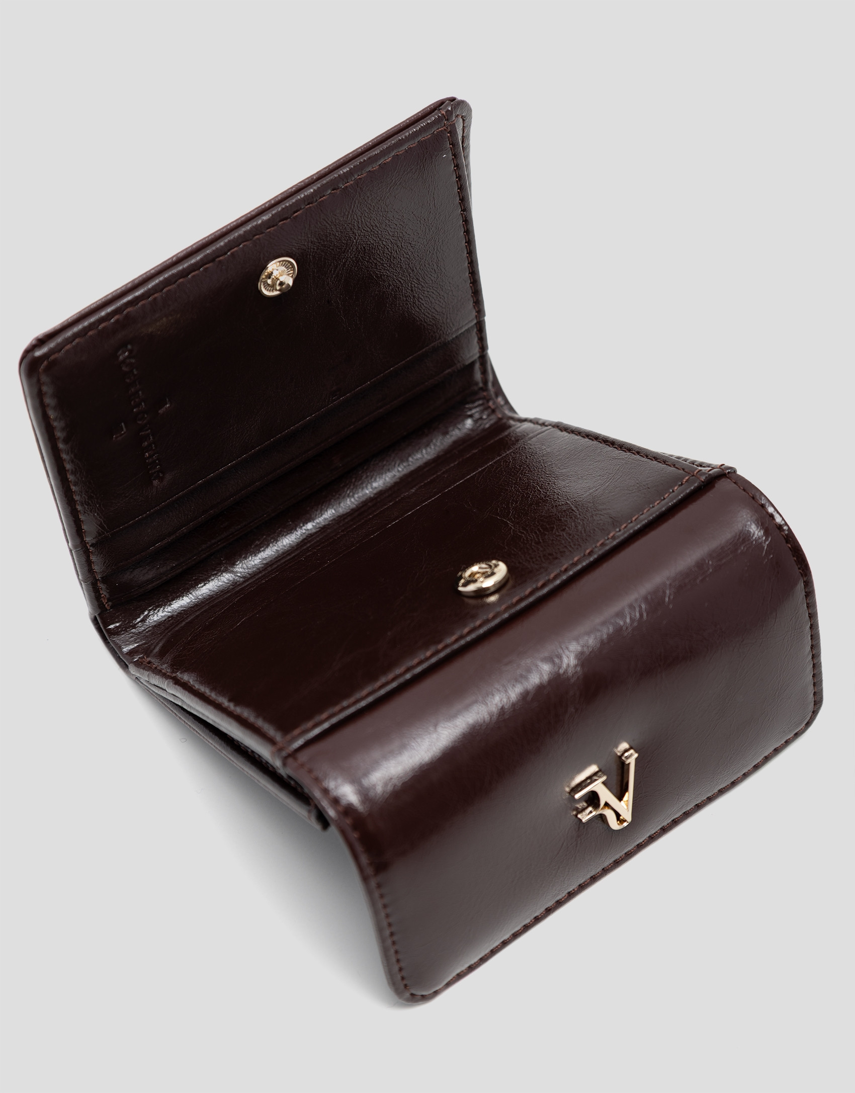 Margot Mini burgundy crackled leather wallet | Roberto Verino