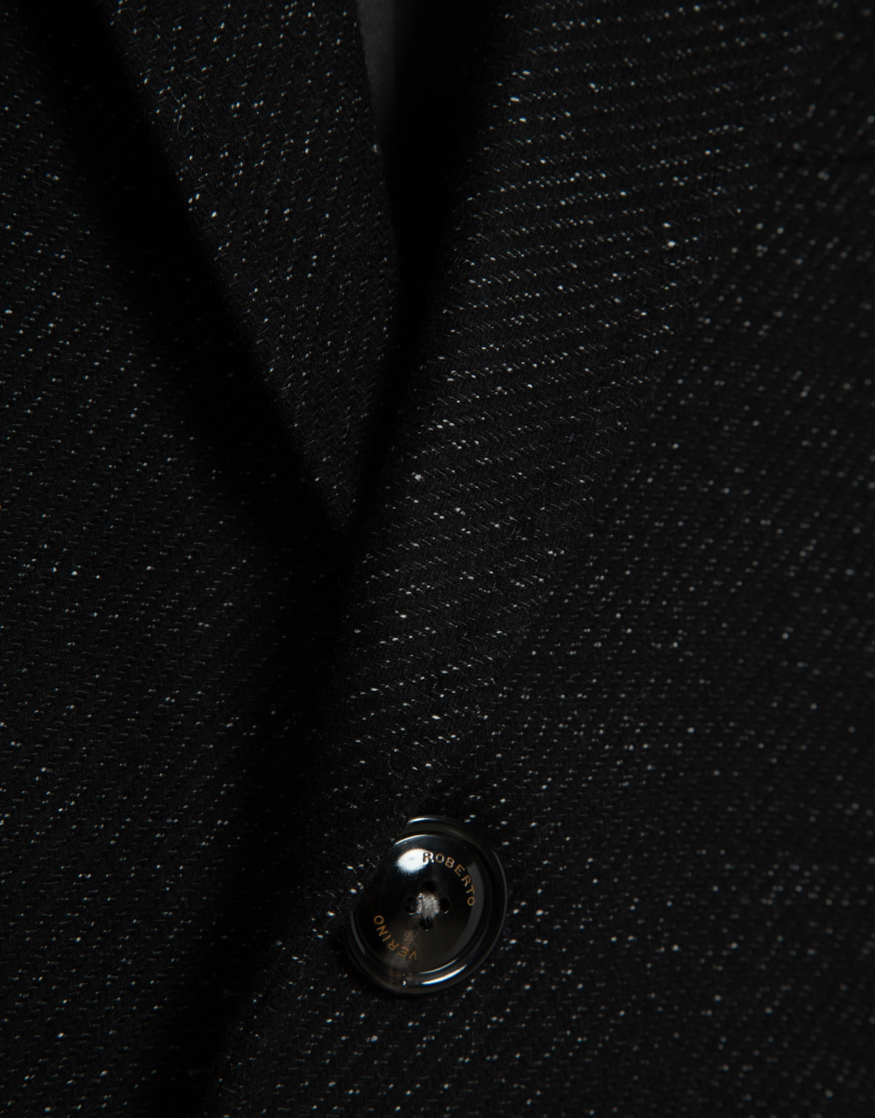 Abrigo sarga negro/blanco - Hombre - OI2025 | Roberto Verino